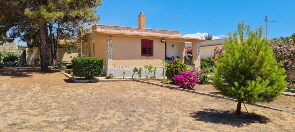 casa indipendente in vendita a Castelvetrano in zona Triscina di Selinunte