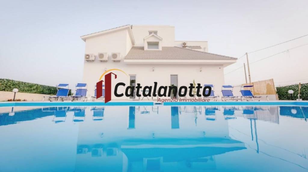 casa indipendente in vendita a Castelvetrano in zona Marinella di Selinunte