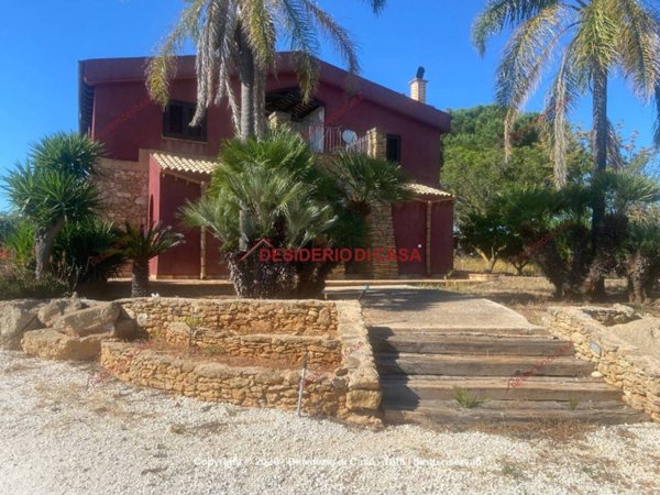casa indipendente in vendita a Castelvetrano