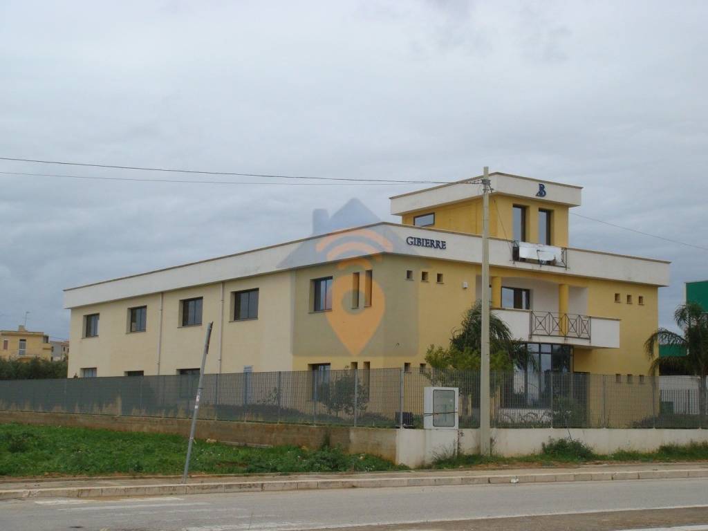 locale commerciale in vendita a Castelvetrano