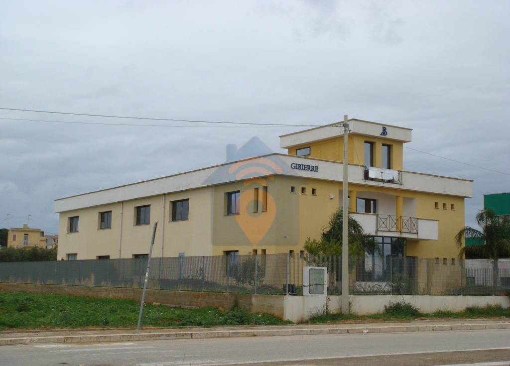 locale commerciale in vendita a Castelvetrano