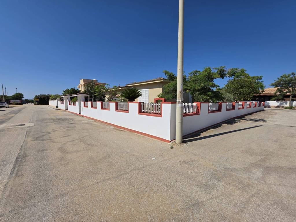 casa indipendente in vendita a Castelvetrano in zona Triscina di Selinunte
