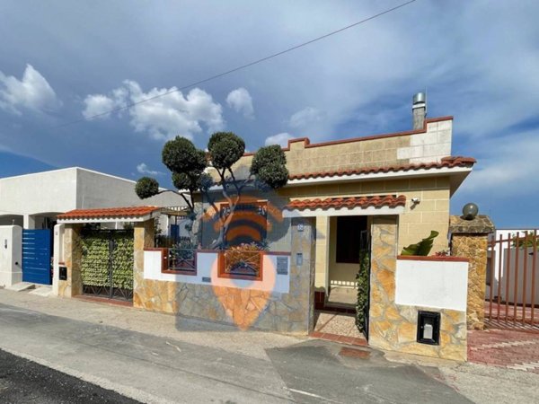 casa indipendente in vendita a Castelvetrano in zona Triscina di Selinunte