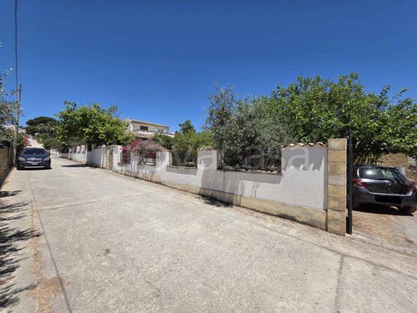 casa indipendente in vendita a Castelvetrano in zona Triscina di Selinunte