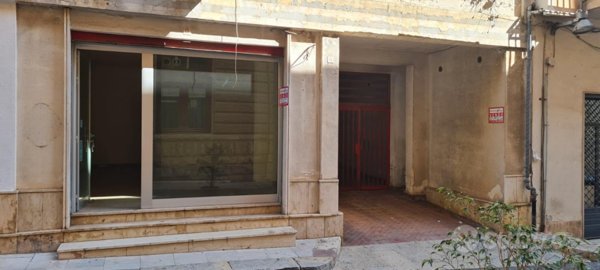 locale commerciale in vendita a Castelvetrano