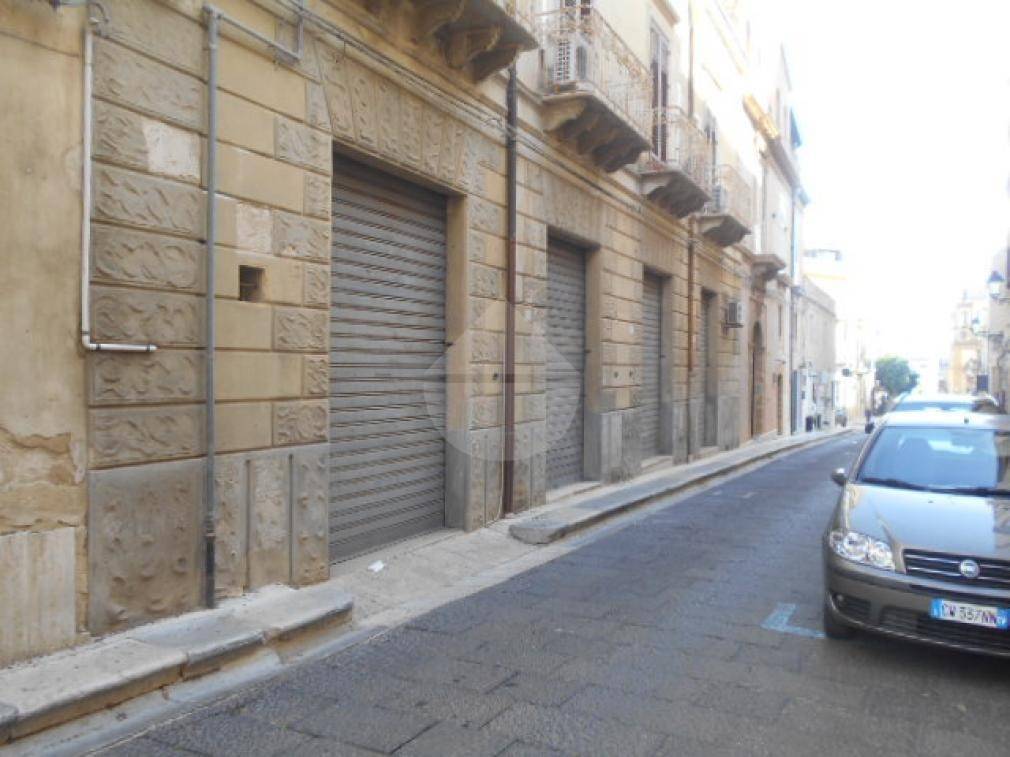 negozio in vendita a Castelvetrano