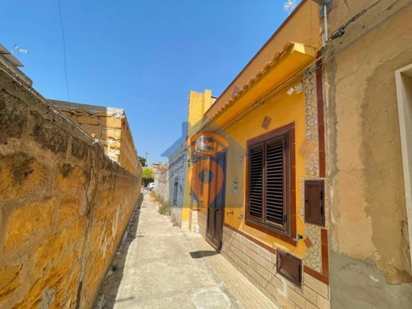 casa indipendente in vendita a Castelvetrano