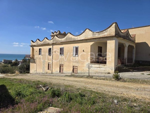 casa indipendente in vendita a Castelvetrano in zona Triscina di Selinunte