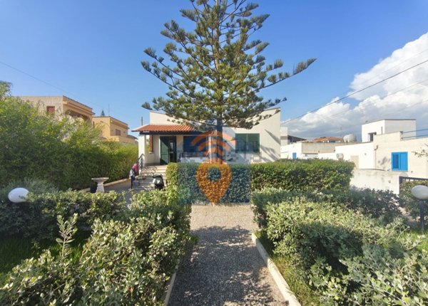 casa indipendente in vendita a Castelvetrano in zona Triscina di Selinunte