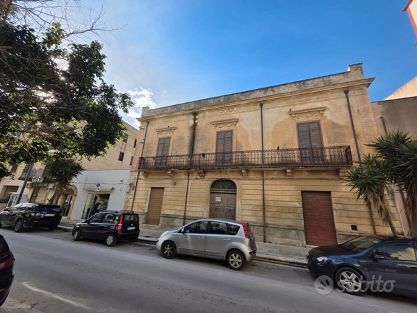 casa indipendente in vendita a Castelvetrano