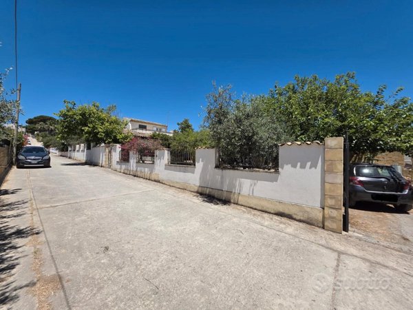 casa indipendente in vendita a Castelvetrano in zona Triscina di Selinunte
