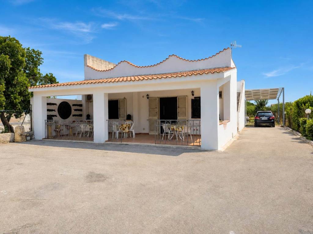 casa indipendente in vendita a Castelvetrano in zona Marinella di Selinunte