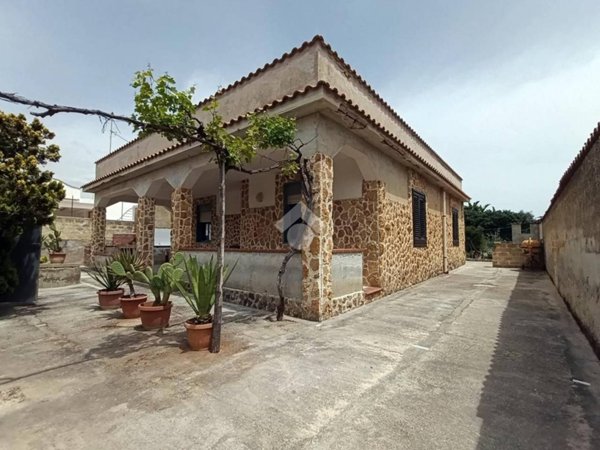 casa indipendente in vendita a Castelvetrano in zona Triscina di Selinunte