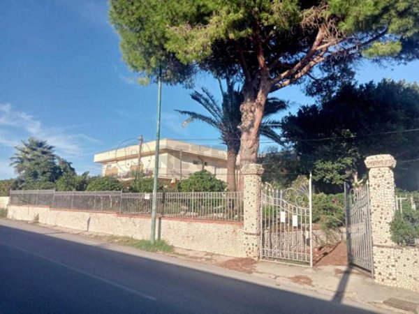 intera palazzina in vendita a Castelvetrano
