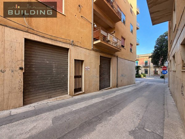 locale di sgombero in vendita a Castelvetrano