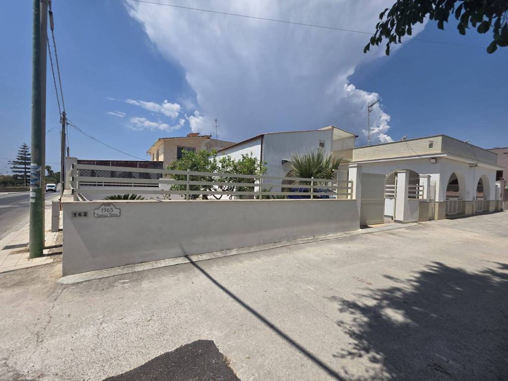 casa indipendente in vendita a Castelvetrano in zona Triscina di Selinunte