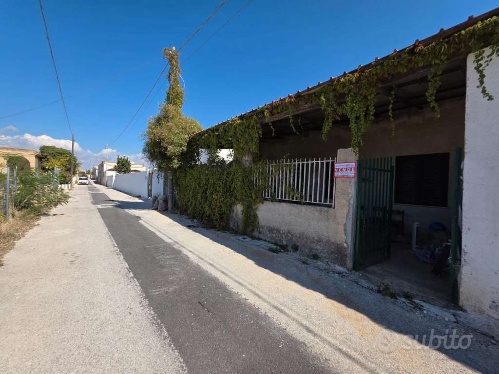 casa indipendente in vendita a Castelvetrano in zona Triscina di Selinunte