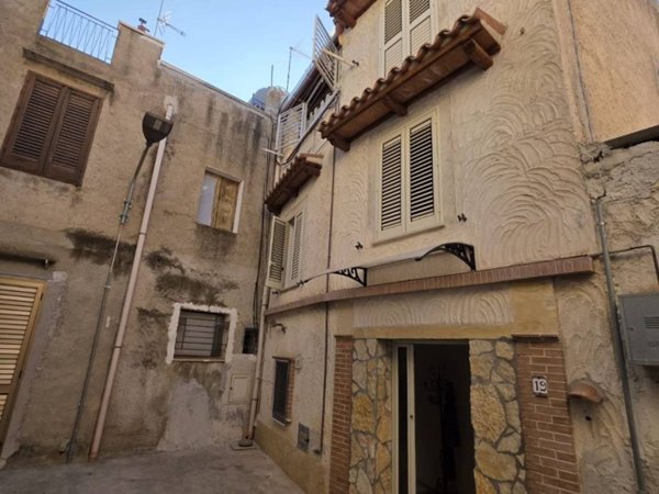 casa indipendente in vendita a Castelvetrano