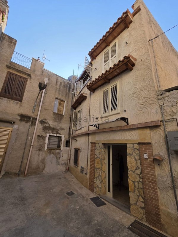 casa indipendente in vendita a Castelvetrano