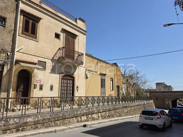 casa indipendente in vendita a Castelvetrano