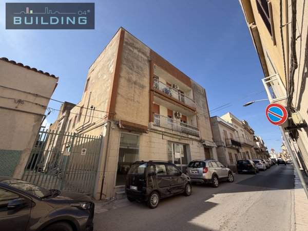 intera palazzina in vendita a Castelvetrano