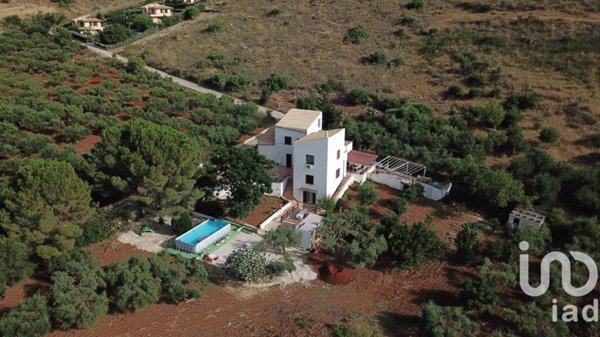 casa indipendente in vendita a Custonaci