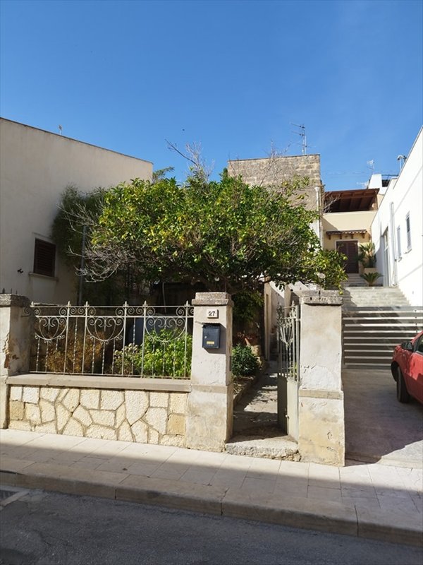 casa indipendente in vendita a Custonaci