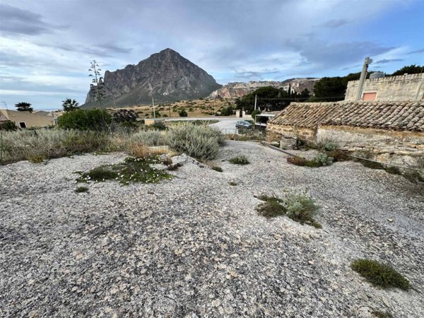 appartamento in vendita a Custonaci in zona Cornino