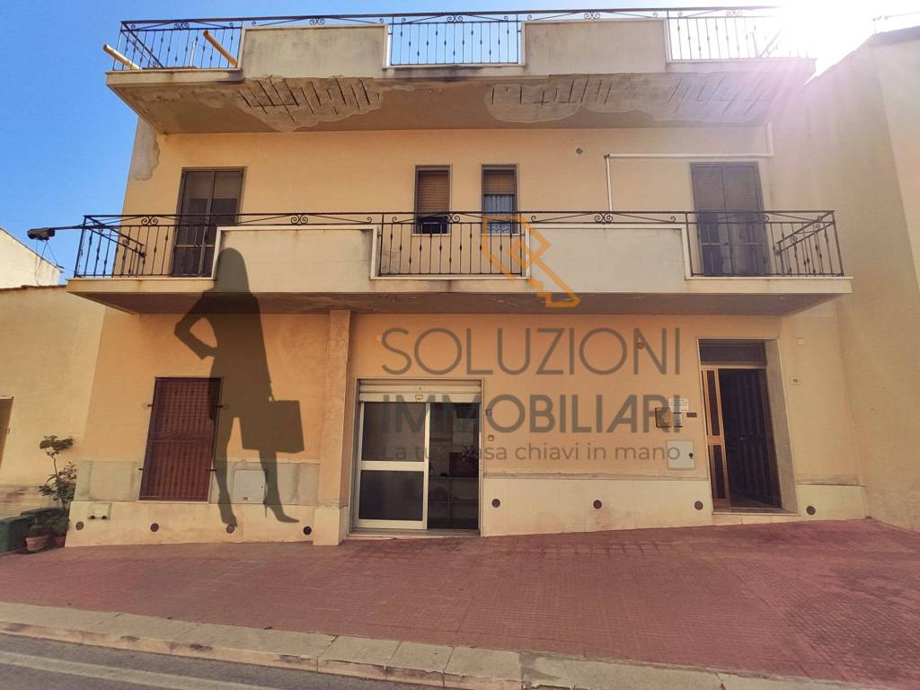 intera palazzina in vendita a Custonaci