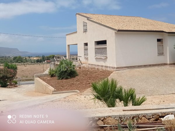casa indipendente in vendita a Custonaci in zona Cornino