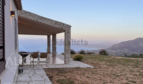 casa indipendente in vendita a Custonaci