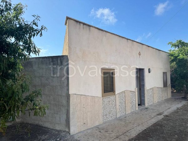 casa indipendente in vendita a Custonaci in zona Cornino