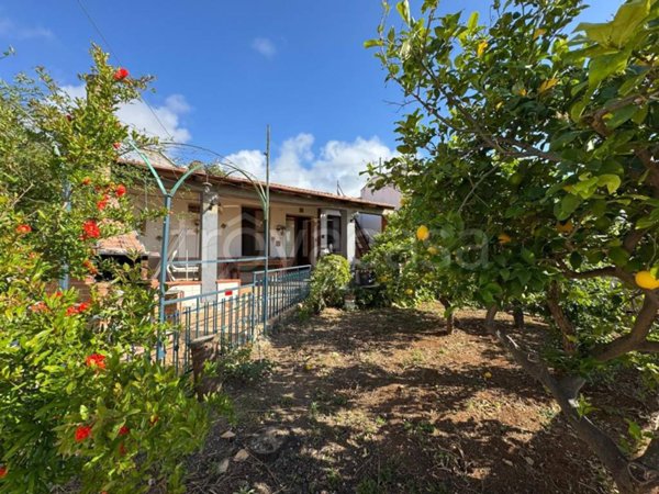 casa indipendente in vendita a Custonaci in zona Cornino