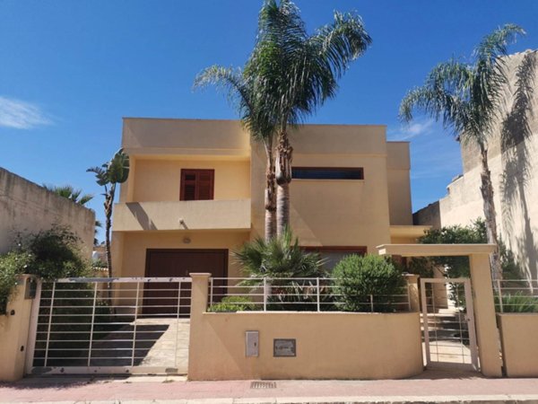 casa indipendente in vendita a Custonaci