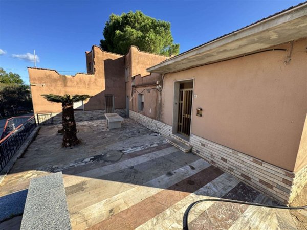 casa indipendente in vendita a Custonaci