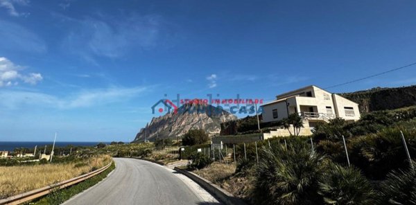 casa indipendente in vendita a Custonaci in zona Cornino