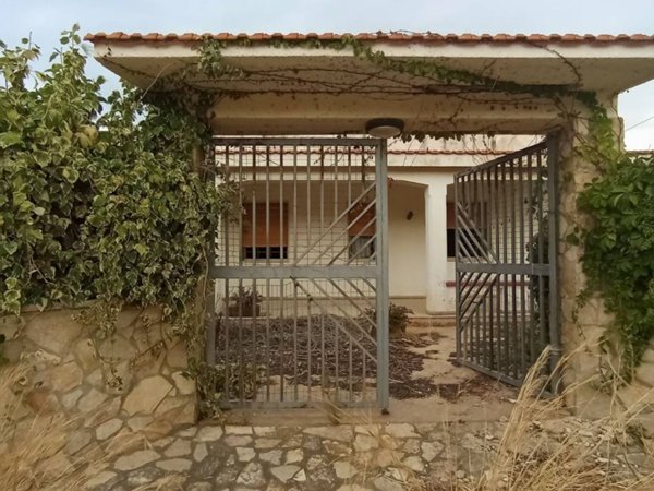 casa indipendente in vendita a Custonaci in zona Cornino