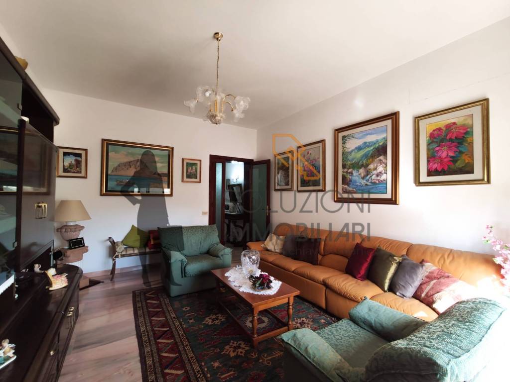 intera palazzina in vendita a Custonaci