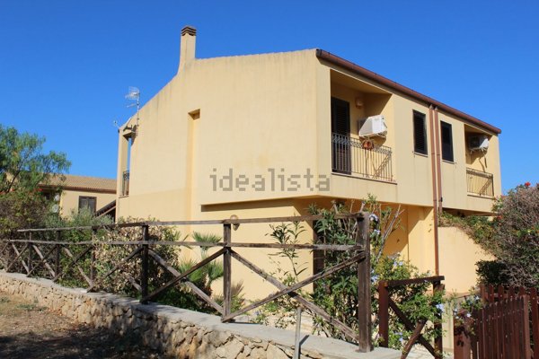 casa indipendente in vendita a Custonaci in zona Cornino