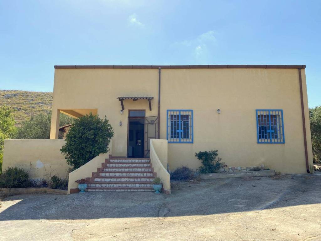 casa indipendente in vendita a Custonaci