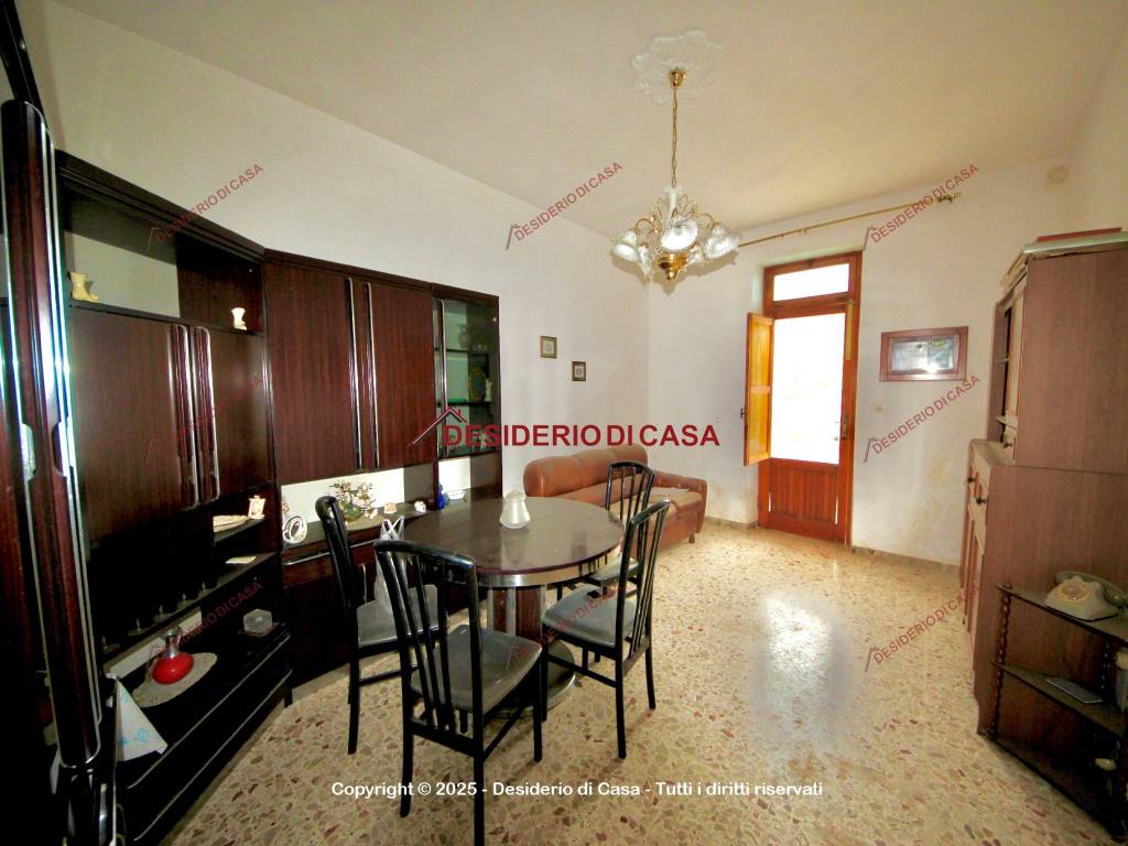 casa indipendente in vendita a Custonaci in zona Santa Lucia