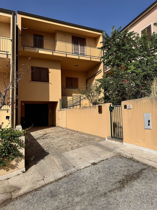 casa indipendente in vendita a Custonaci