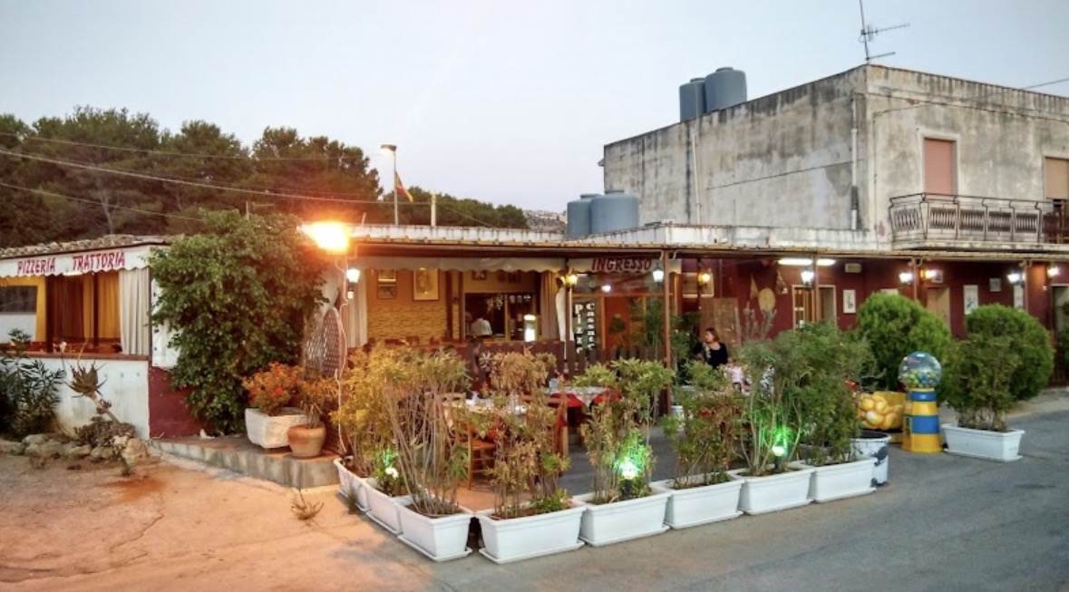 negozio in vendita a Custonaci in zona Cornino