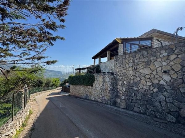 casa indipendente in vendita a Custonaci