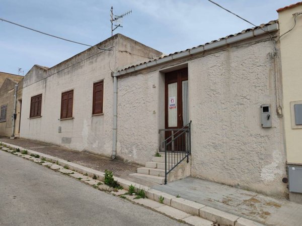 casa indipendente in vendita a Custonaci