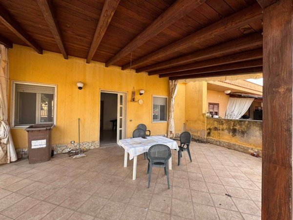 casa indipendente in vendita a Custonaci in zona Cornino