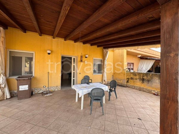 casa indipendente in vendita a Custonaci in zona Cornino