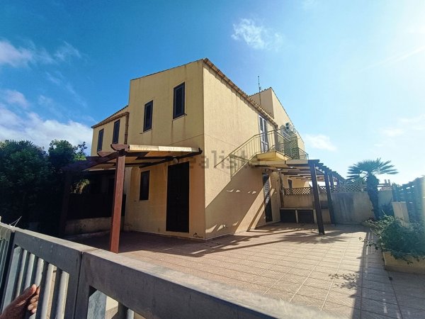 casa indipendente in vendita a Custonaci in zona Cornino