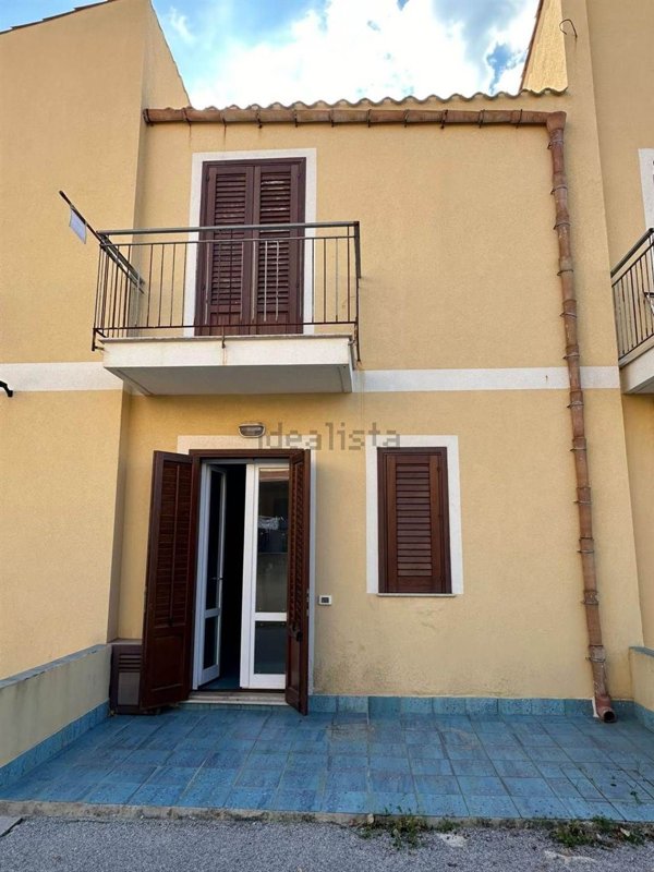 casa indipendente in vendita a Custonaci in zona Cornino