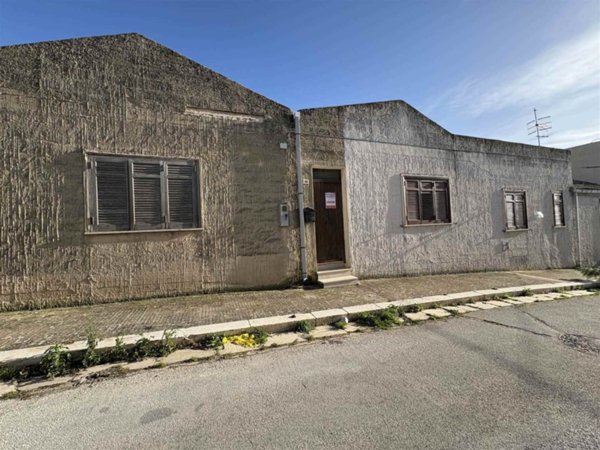 casa indipendente in vendita a Custonaci in zona Santa Lucia